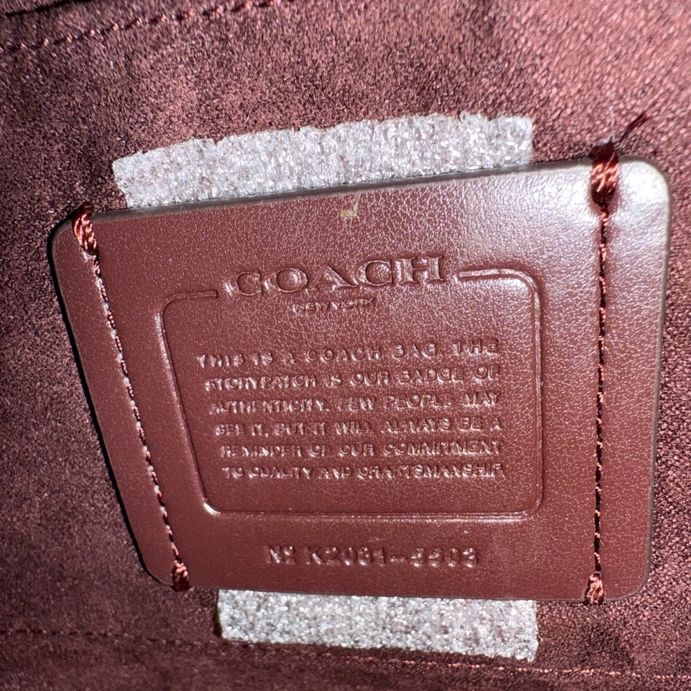 Valentines Coach Georgie Gem Cherry 🍒 Red Bright Poppy Crossbody Bag Purse 5503 - Picture 16 of 16